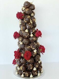 Croquembouche