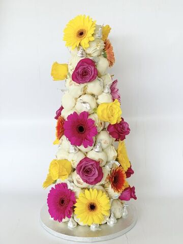 White Chocolate Croquembouche